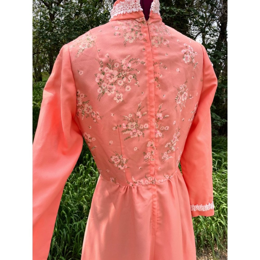 Vintage Peach Floral 1970s Long Maxi Dress Size Medium - Picture 3 of 16